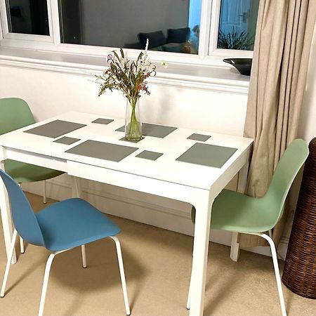 Sea View Family Stay By Beach Gym & Parking 伯恩茅斯 外观 照片