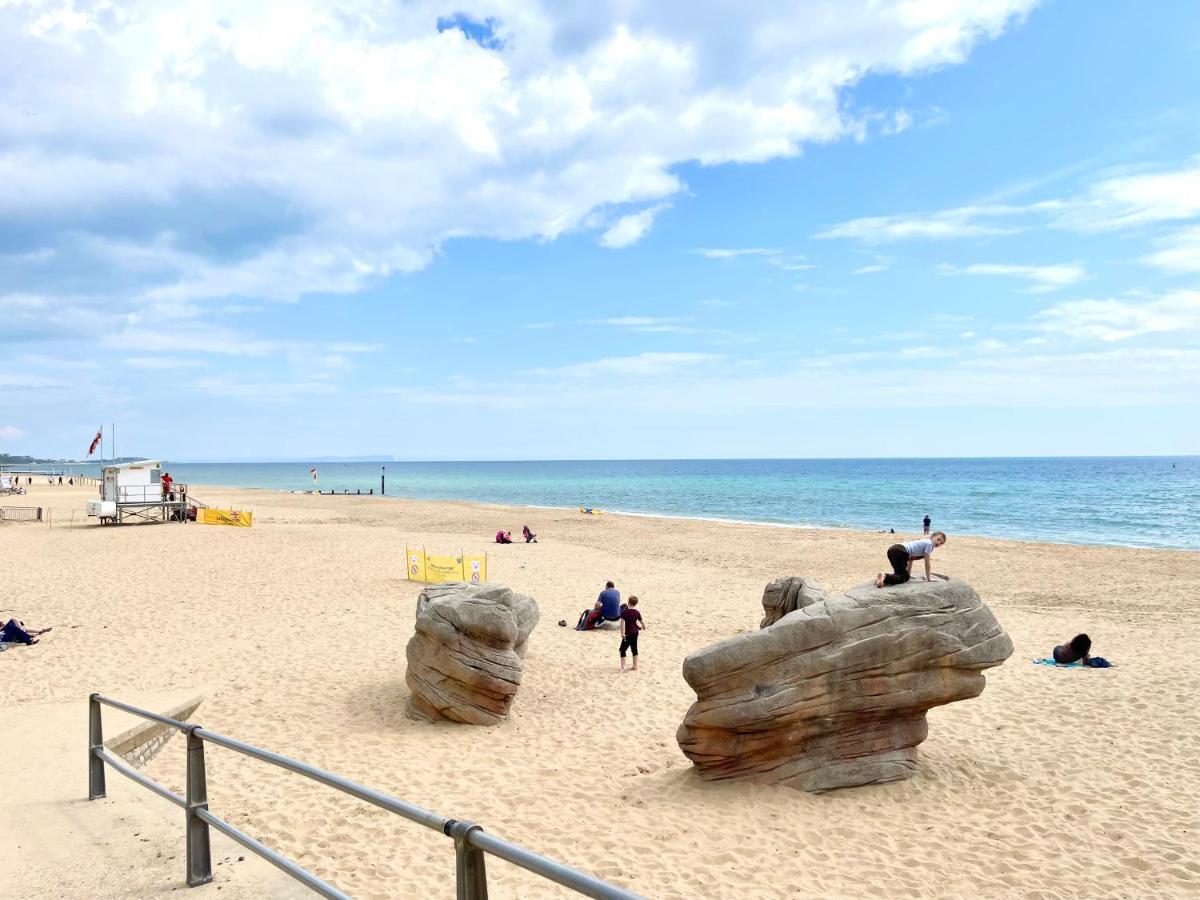 Sea View Family Stay By Beach Gym & Parking 伯恩茅斯 外观 照片