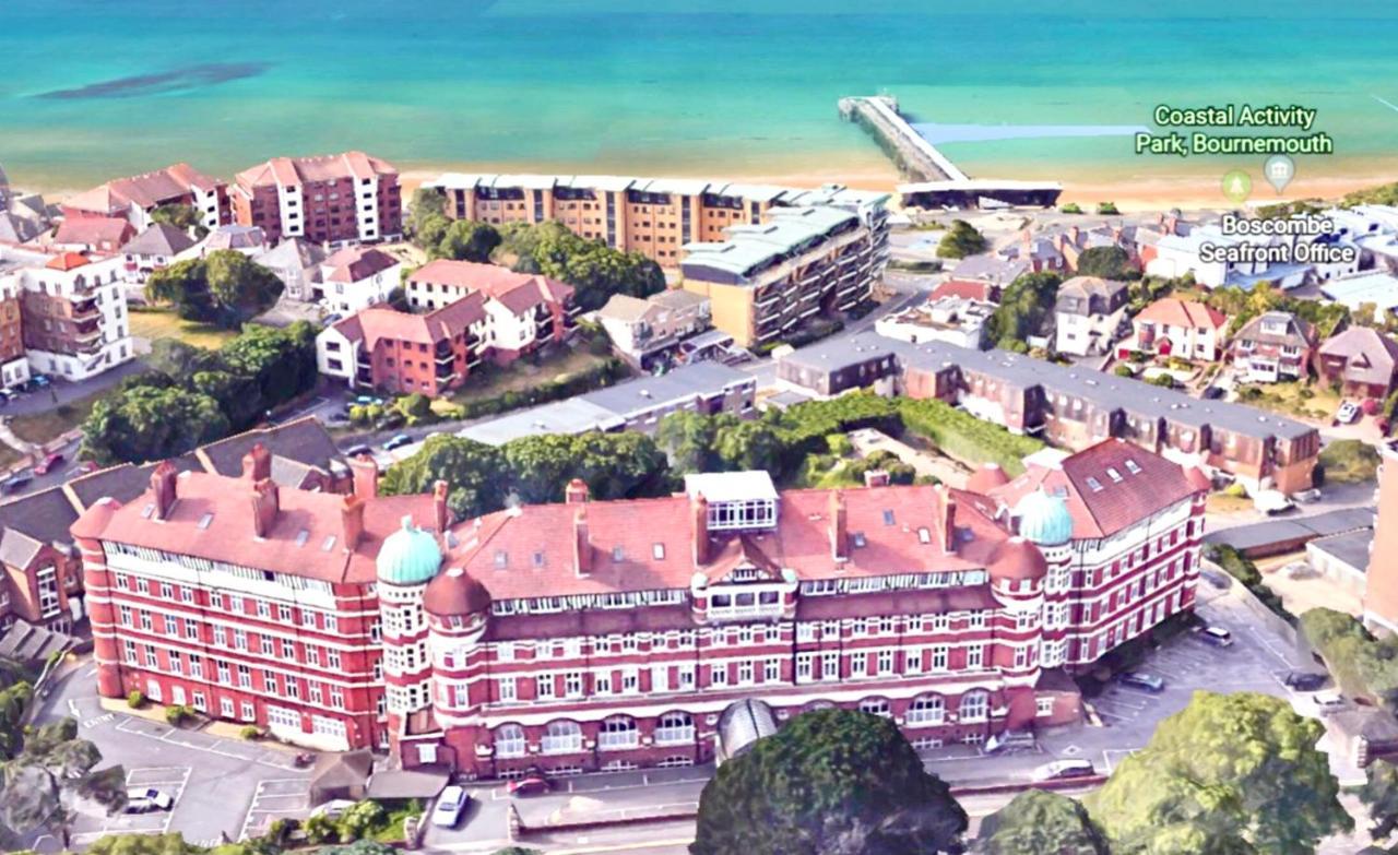 Sea View Family Stay By Beach Gym & Parking 伯恩茅斯 外观 照片